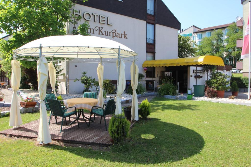 Hotel Am Kurpark باد فيمفين المظهر الخارجي الصورة